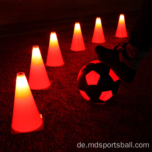 LED Glühen zwei hochwertige LED -Fußballkugel